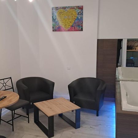 Apartamenty Centrum Z Wanna Dwuosobowa Piotrków Trybunalski Dış mekan fotoğraf