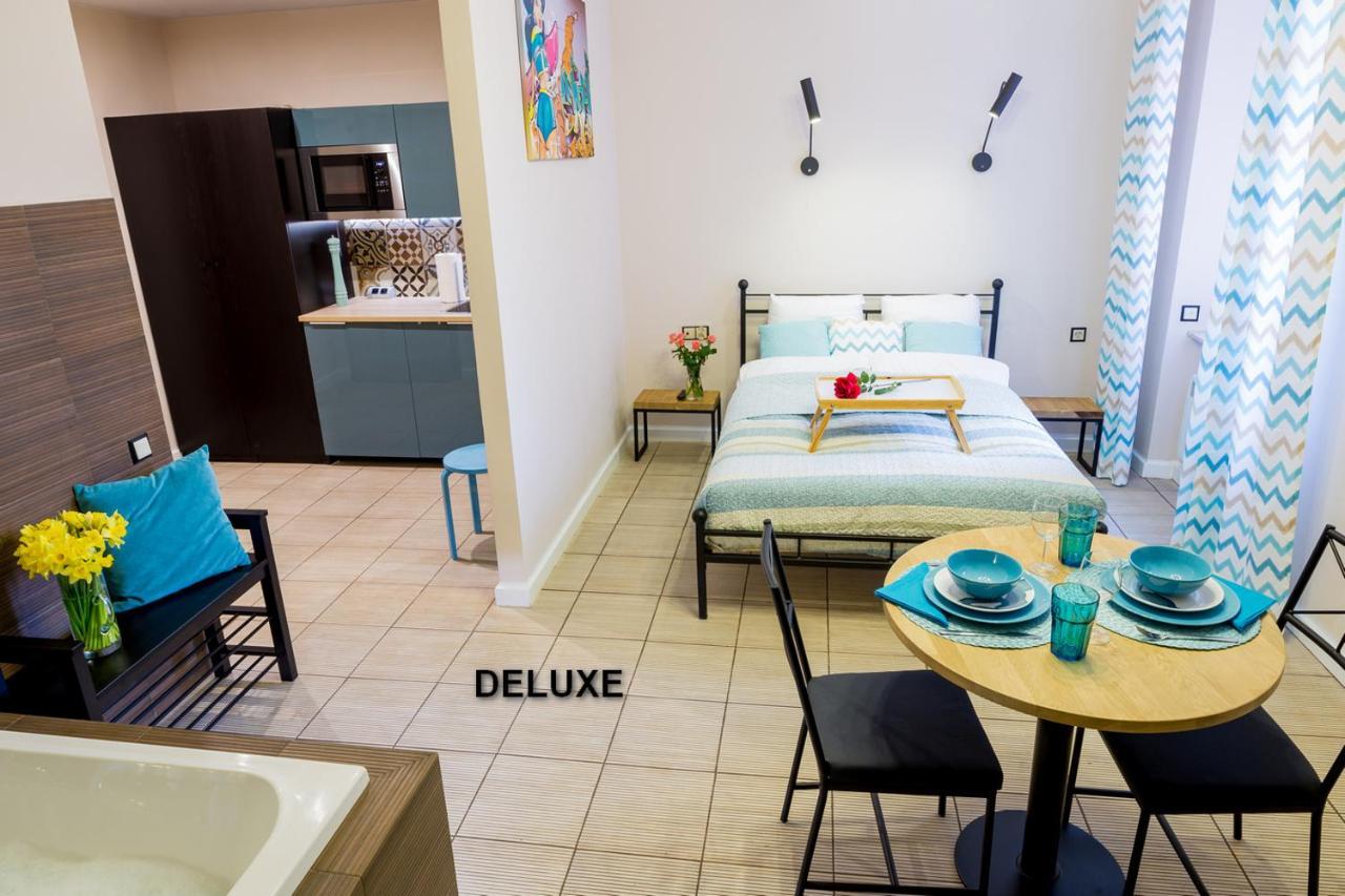 Apartamenty Centrum Z Wanna Dwuosobowa Piotrków Trybunalski Oda fotoğraf